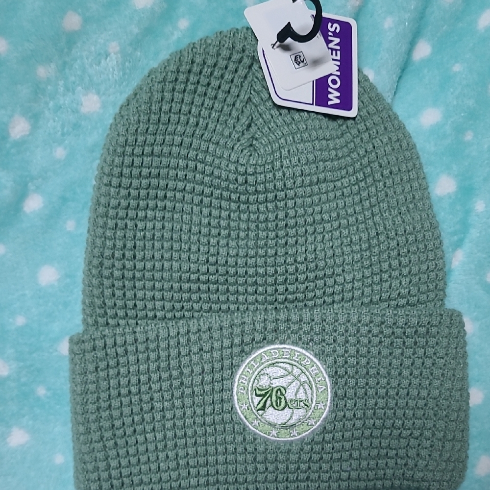 Philadelphia 76ers Green Knit Beanie.  Brand new with tags!!